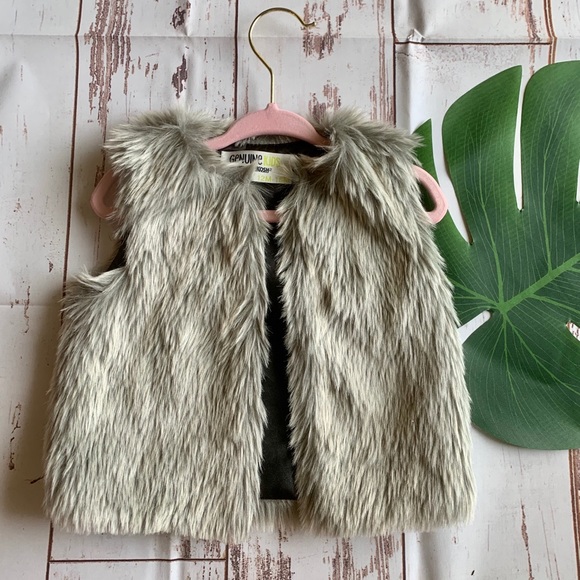 OshKosh B'gosh Other - Osh Kosh Toddler Faux Fur Vest